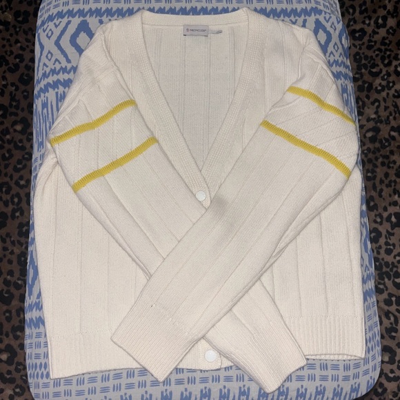 -MONCLER cardigan tricot-Size XL -Never been worn-Tag is still on